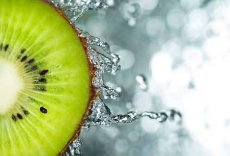 Picture of kiwi fruit water