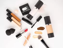 Makeup kit 2023 - Color Cosmetics Essentials